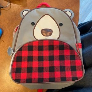 skip hop bear backpack good uses condition